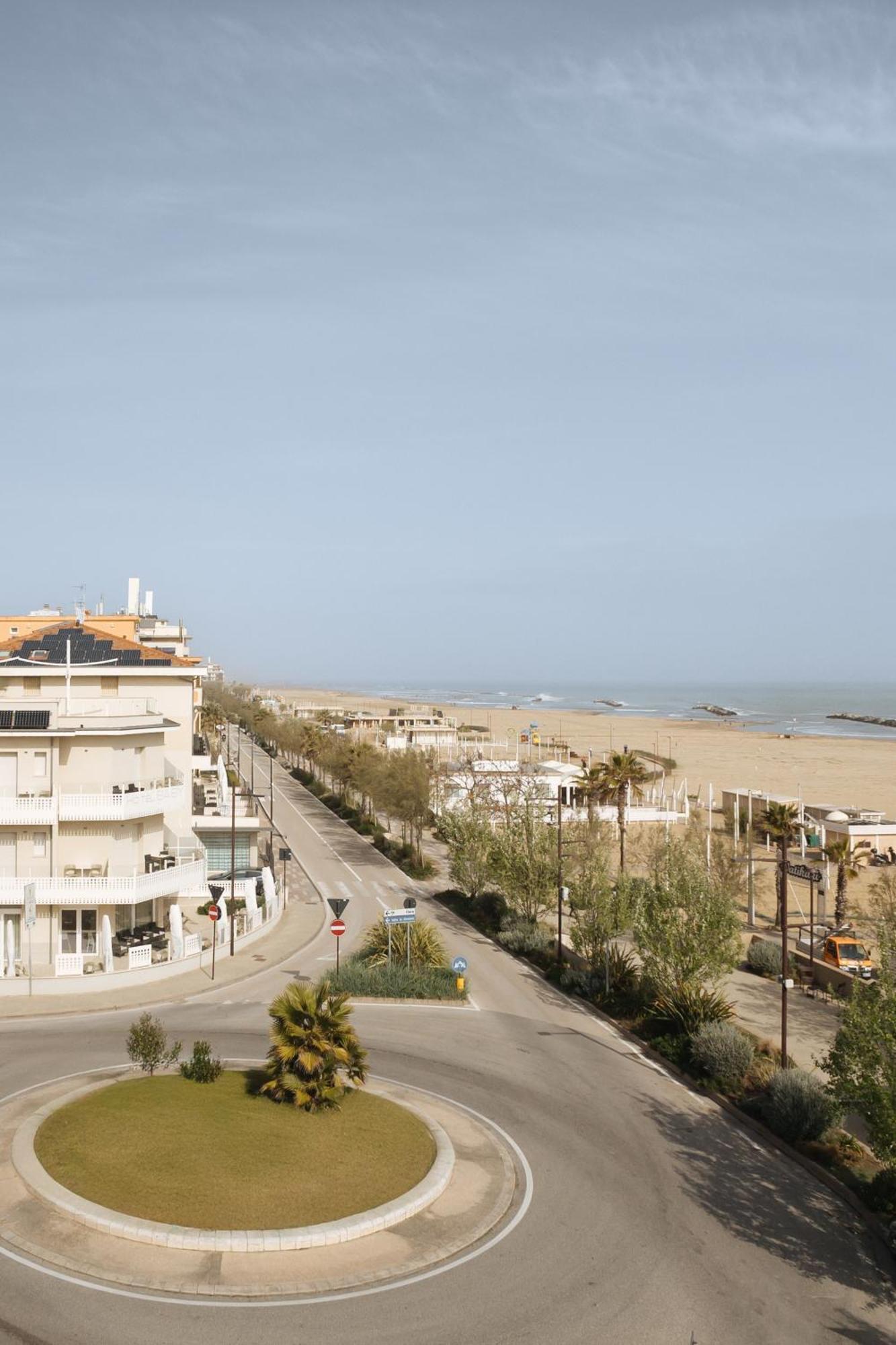Gabbiano Apartments ريميني المظهر الخارجي الصورة